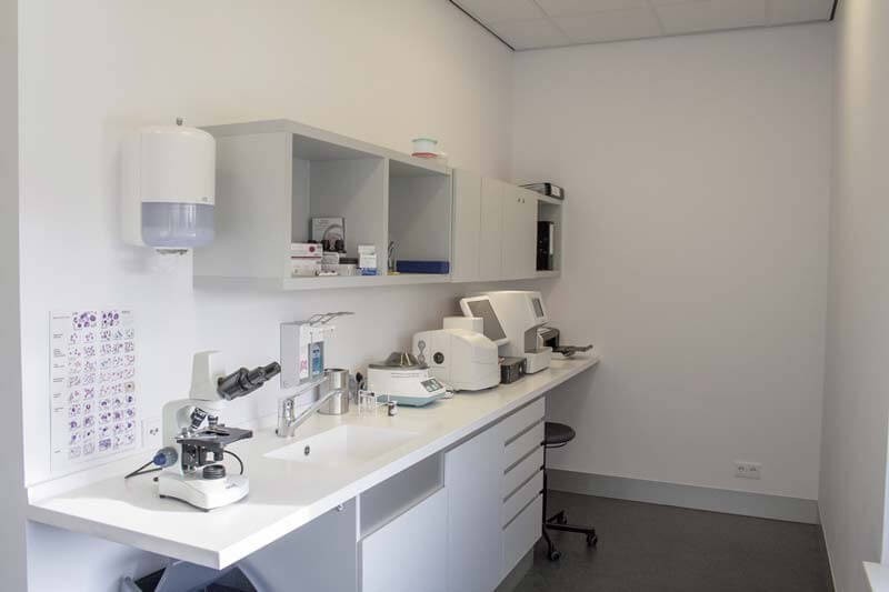 Het lab van Dierenkliniek Breda
